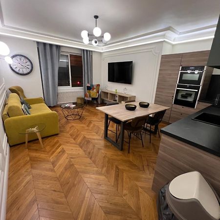 Private Apartments - Champs-Elysees ปารีส ภายนอก รูปภาพ