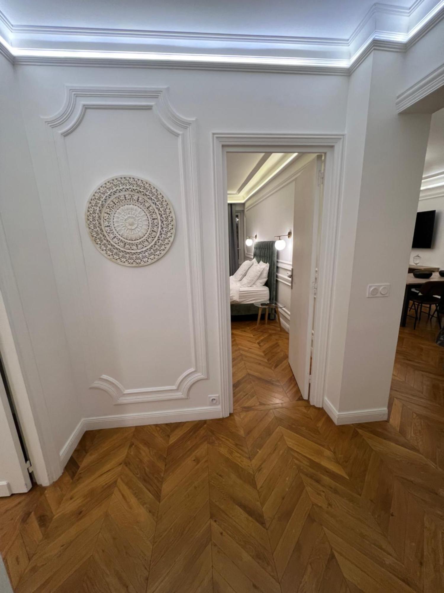 Private Apartments - Champs-Elysees ปารีส ภายนอก รูปภาพ