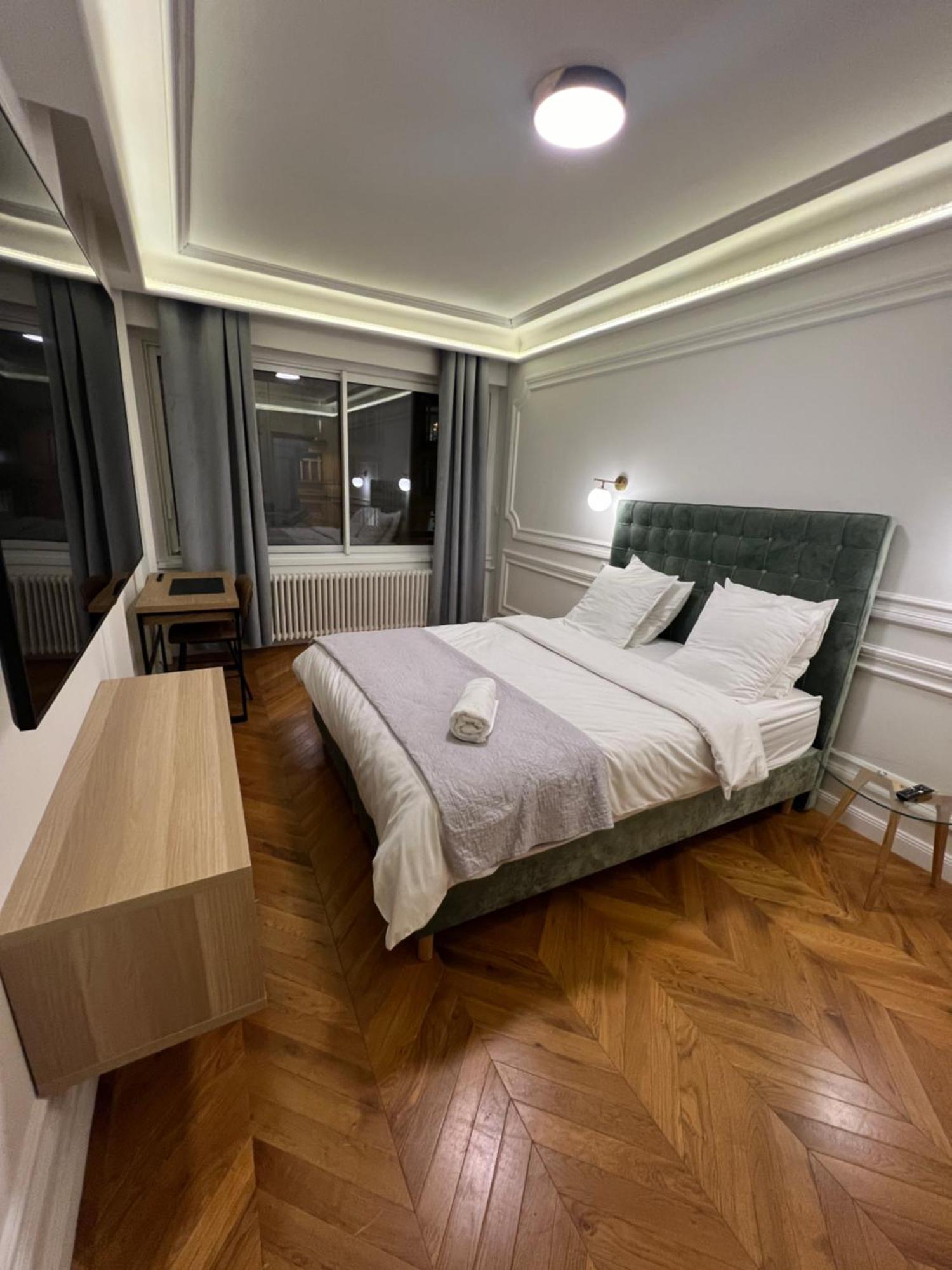 Private Apartments - Champs-Elysees ปารีส ภายนอก รูปภาพ