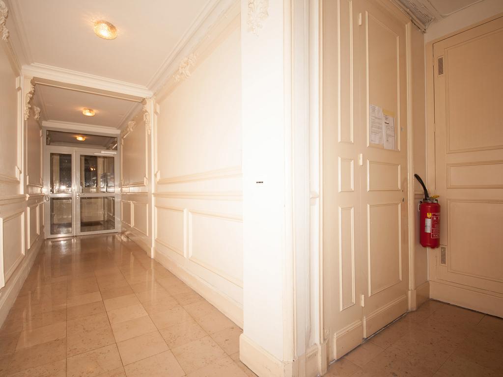 Private Apartments - Champs-Elysees ปารีส ภายนอก รูปภาพ